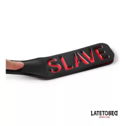 LateToBed – paskoló SLAVE felirattal
