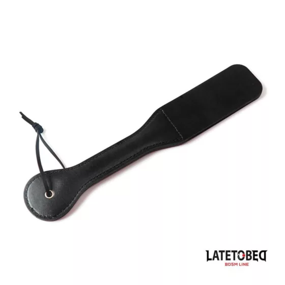 LateToBed – paskoló LOVE felirattal