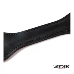 LateToBed – paskoló LOVE felirattal