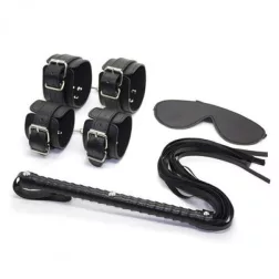   Toyz4Lovers – Kötöző készlet korbáccsal és szemmaszkkal