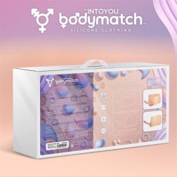   IntoYou bodymatch szilikon boxer, integrált realisztikus dildóval (18 cm - világos bőrszín)