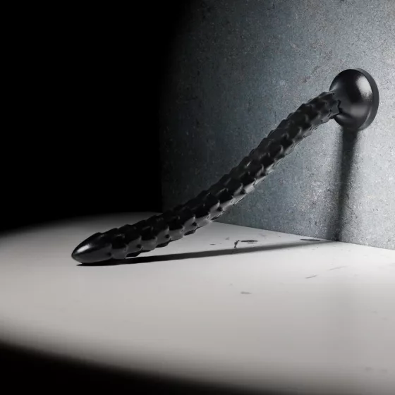 Ouch! – Scaled Anal Snake hosszú anál dildó (45 cm)